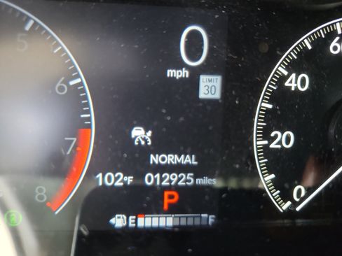 Used 2026 Honda HR-V LX image 12