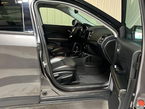 Used 2019 Jeep Compass Limited image 21