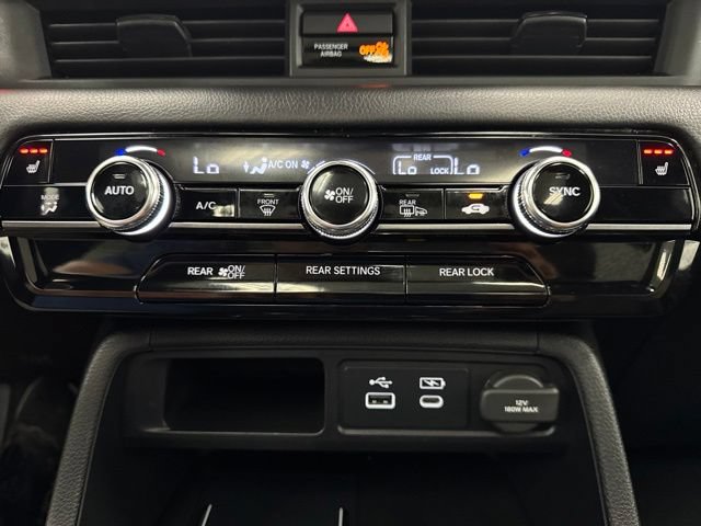 Used 2025 Honda Pilot TrailSport image 19