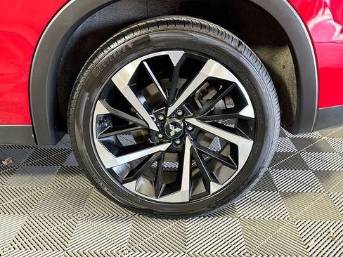 Used 2024 Mitsubishi Outlander SE image 29