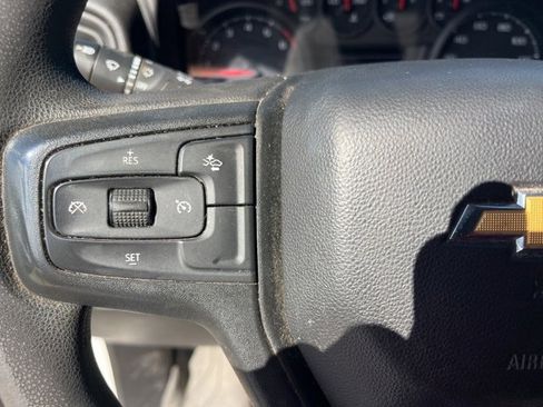 Used 2024 Chevrolet Silverado 2500 Custom image 17