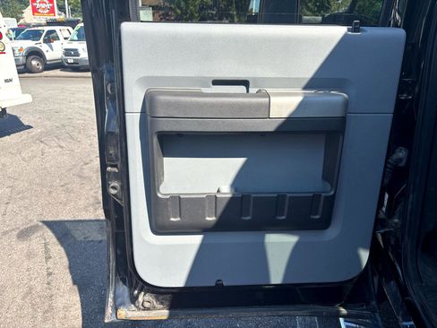 Used 2016 Ford F350 XLT w/ XLT Value Package image 33