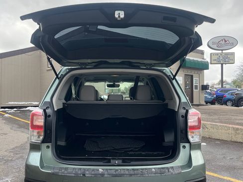 Used 2018 Subaru Forester 2.5i Premium w/ All-Weather Package image 22