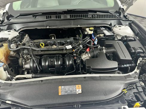 Used 2015 Ford Fusion S FWD image 27