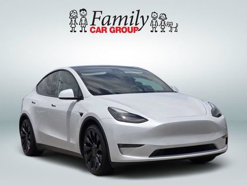 Used 2022 Tesla Model Y Performance AWD/4WD image 2