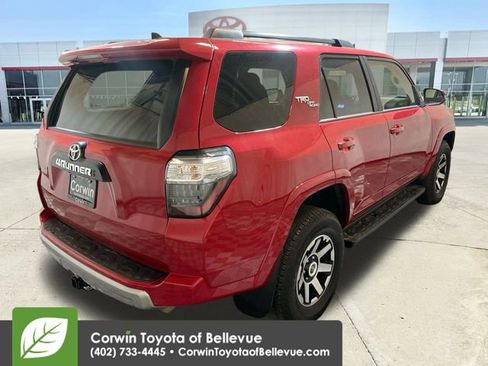 Used 2024 Toyota 4Runner TRD Off-Road Premium image 8