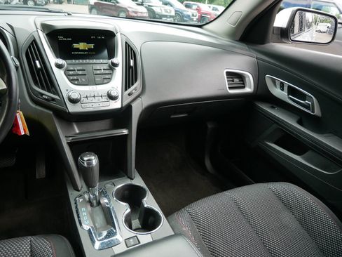 Used 2017 Chevrolet Equinox LT w/ Convenience Package AWD/4WD image 14