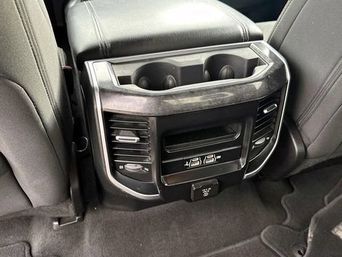 Used 2019 RAM 1500 Big Horn AWD/4WD image 15