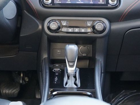 Used 2024 Nissan Kicks SR w/ SR Premium Package image 33