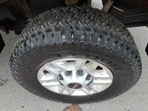 Used 2020 GMC Sierra 2500 4x4 Crew Cab w/ Convenience Package image 9