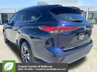 Certified 2021 Toyota Highlander XLE AWD/4WD video 3
