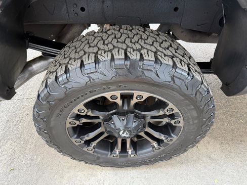 Used 2017 RAM 3500 Tradesman w/ Chrome Appearance Group AWD/4WD image 19