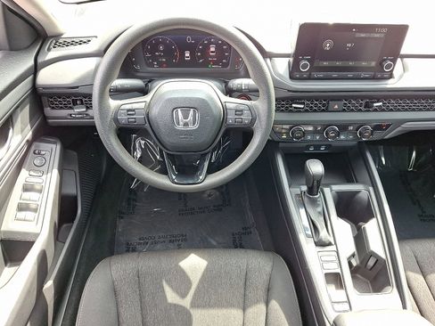 Used 2024 Honda Accord EX image 11