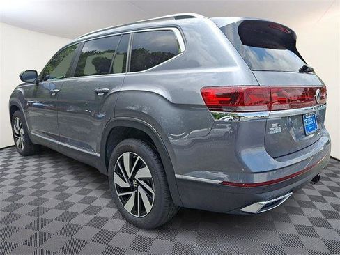 New 2025 Volkswagen Atlas SEL image 4