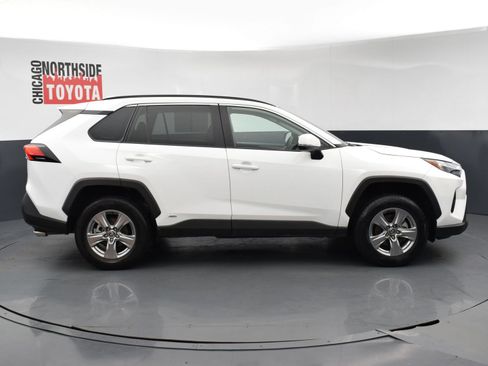 Used 2025 Toyota RAV4 XLE AWD/4WD image 5