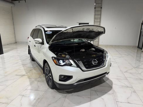 Used 2020 Nissan Pathfinder Platinum w/ Cargo Package AWD/4WD image 5