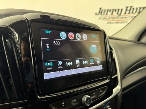 Used 2018 Chevrolet Traverse LT FWD image 17