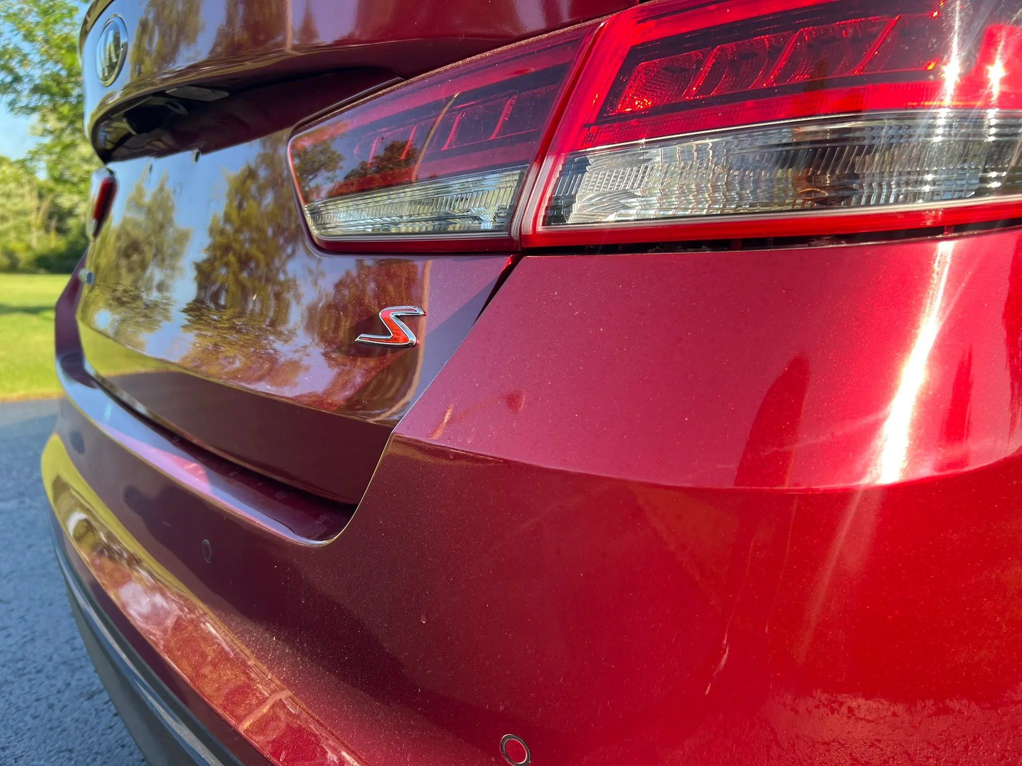 Used 2018 Kia Optima S w/ Panoramic Sunroof Package FWD image 9