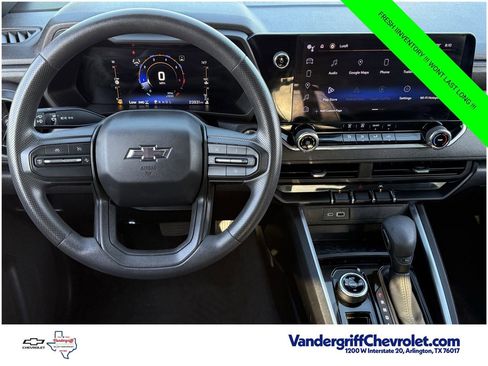 Used 2023 Chevrolet Colorado Trail Boss w/ Technology Package AWD/4WD image 10