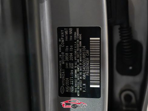 Used 2025 Hyundai Elantra SEL image 47