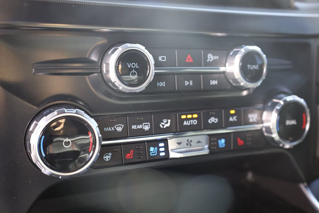 Used 2025 Ford F150 Raptor AWD/4WD image 16