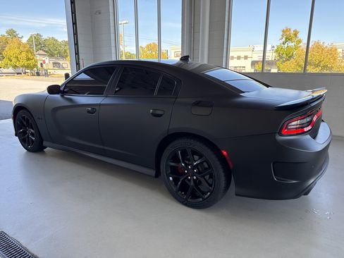 Used 2023 Dodge Charger R/T w/ Blacktop Package image 14