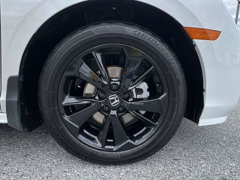 Certified 2024 Honda Odyssey Sport image 11