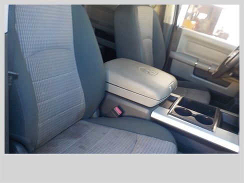 Used 2011 RAM 2500 SLT image 42