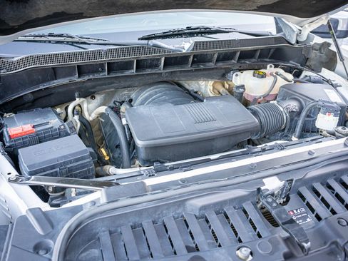 Used 2020 Chevrolet Silverado 1500 LT image 34