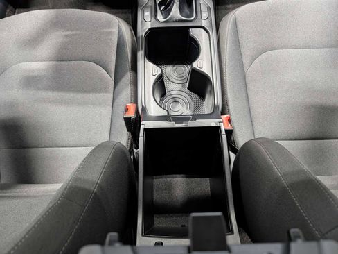 Used 2025 Kia K4 LXS image 18