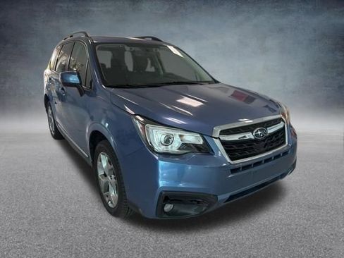 Used 2017 Subaru Forester 2.5i Touring AWD/4WD image 11