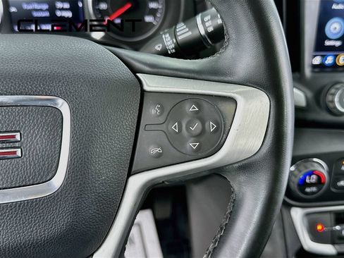 Used 2023 GMC Terrain SLT w/ Tech Package AWD/4WD image 17
