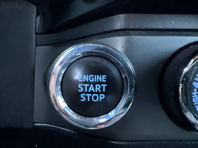 Used 2016 Toyota Tacoma TRD Off-Road w/ Premium & Technology Package AWD/4WD image 19