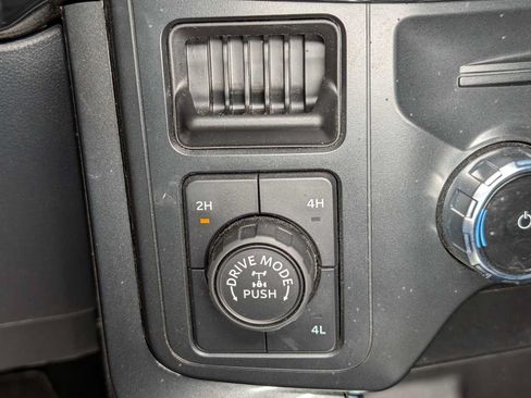 Used 2022 Ford F150 XLT w/ Equipment Group 302A High AWD/4WD image 35
