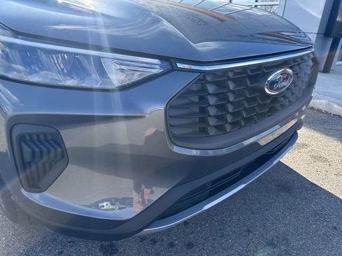 New 2025 Ford Escape Active image 9
