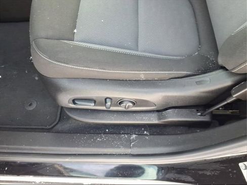 Used 2025 Chevrolet Blazer LT image 18