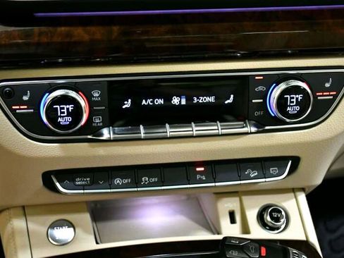 Used 2018 Audi Q5 Prestige w/ Prestige Package image 28