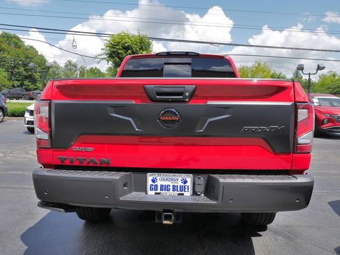 Used 2021 Nissan Titan PRO-4X w/ Pro-4x Convenience Package AWD/4WD image 6