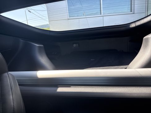 Used 2024 Nissan Z Performance w/ Floor Mat Package RWD image 13