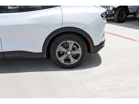 Used 2022 Ford Mustang Mach-E Select w/ Comfort/Technology Package RWD image 28