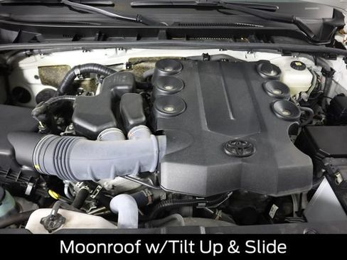 Used 2023 Toyota 4Runner Limited AWD/4WD image 23