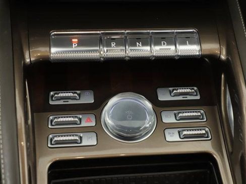 Used 2025 Lincoln Nautilus Black Label AWD/4WD image 17
