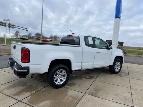 Used 2022 Chevrolet Colorado LT w/ Fleet Safety Package image 11