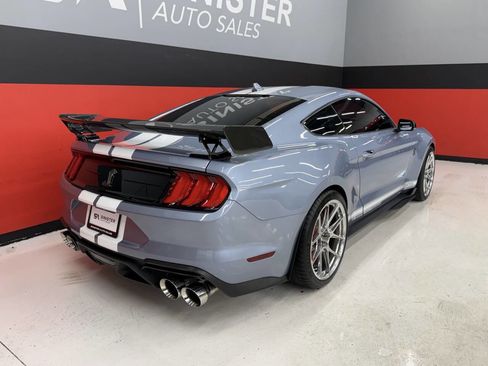 Used 2022 Ford Mustang Shelby GT500 w/ Technology Package RWD image 16