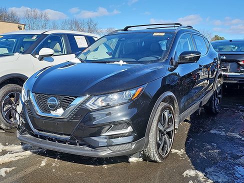 Certified 2022 Nissan Rogue Sport SL image 2