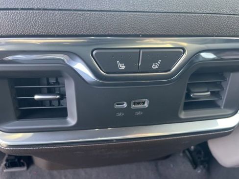 New 2026 GMC Sierra 1500 SLT w/ SLT Premium Package image 19