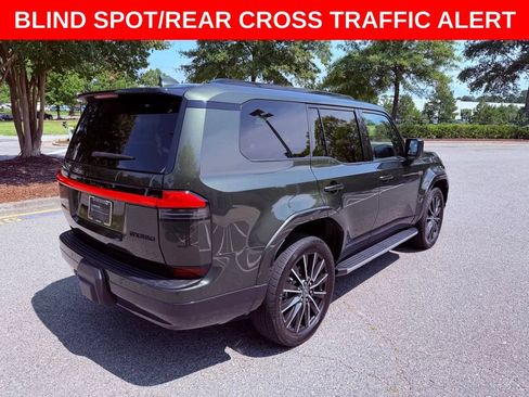 Certified 2024 Lexus GX 550 w/ Cold Area Package AWD/4WD image 8