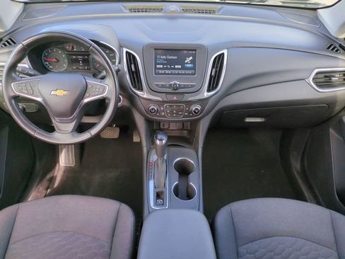 Used 2018 Chevrolet Equinox LT FWD image 17