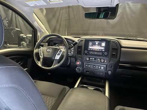 Used 2024 Nissan Titan SV w/ SV Convenience Package AWD/4WD image 20