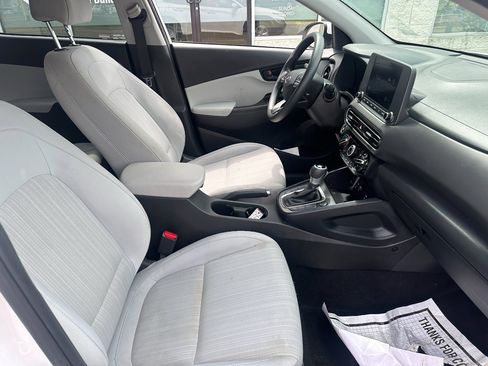 Used 2023 Hyundai Kona SEL image 11